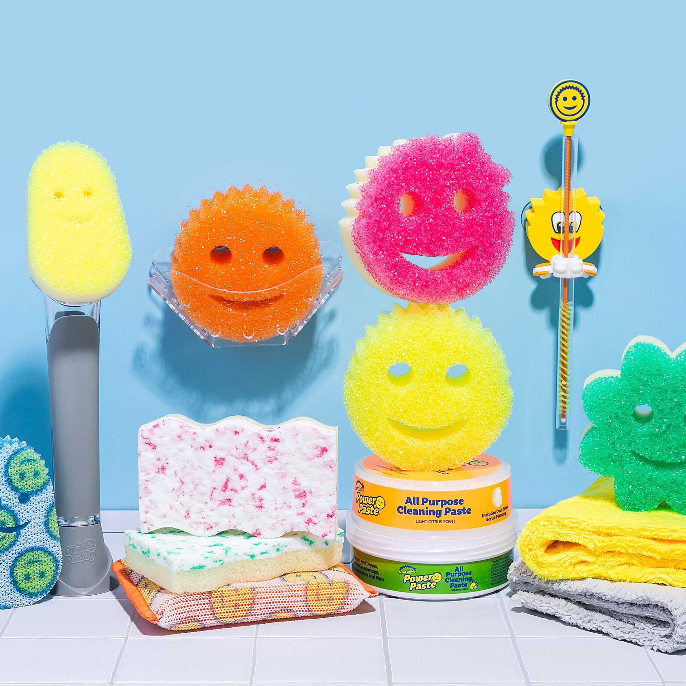Scrub Daddy PowerPaste All-Purpose Cleaning Paste with Scrub Mommy Multipurpose Cleaning Sponge